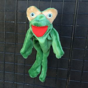 Frog Puppet  Lucy's Toys